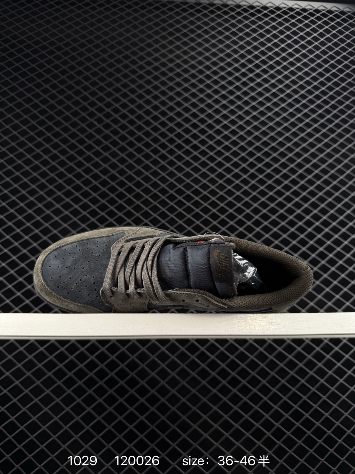 Travis Scott x Air Jordan 1 ” Reverse Mocha “